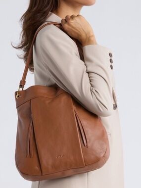 AIMEE Low Key Luxe Hobo Bag tan 
$278 like new